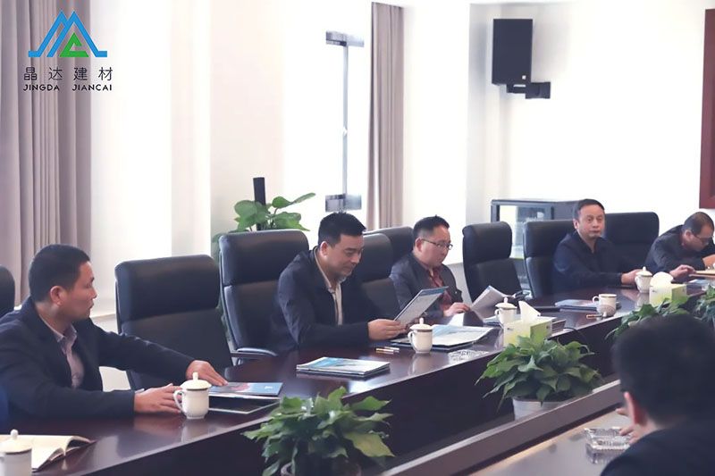 諸暨市副市長深刻貫徹“三服務”精神，攜領導團親切慰問晶達復工情況